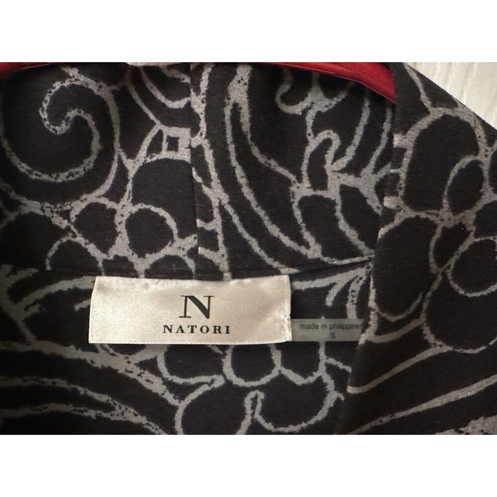 NEW Natori Womens Size Small Soft & Cozy Nomad Scroll House Robe Black Grey - Picture 7 of 9